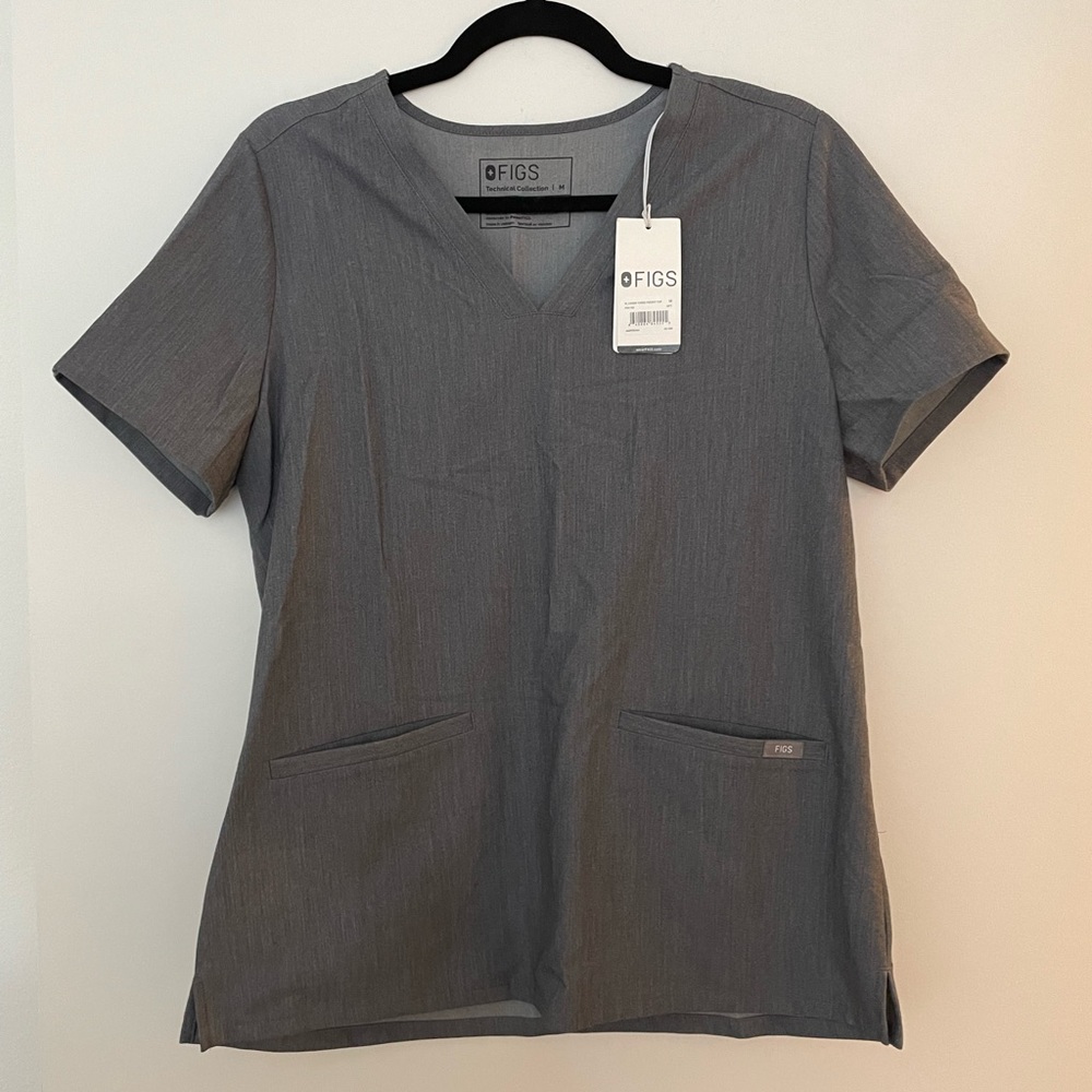 Figs graphite 3 pocket scrub top